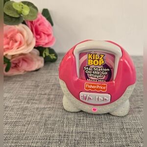 Vintage Kidz Bop Star Station on the go potable player girls‎ pink w/ cartridge